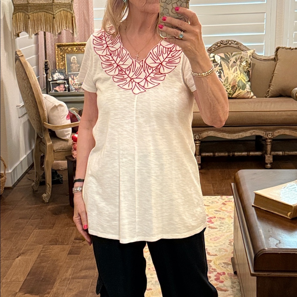 Soft Surroundings white slub finish Top with red leaf pattern embroidery design